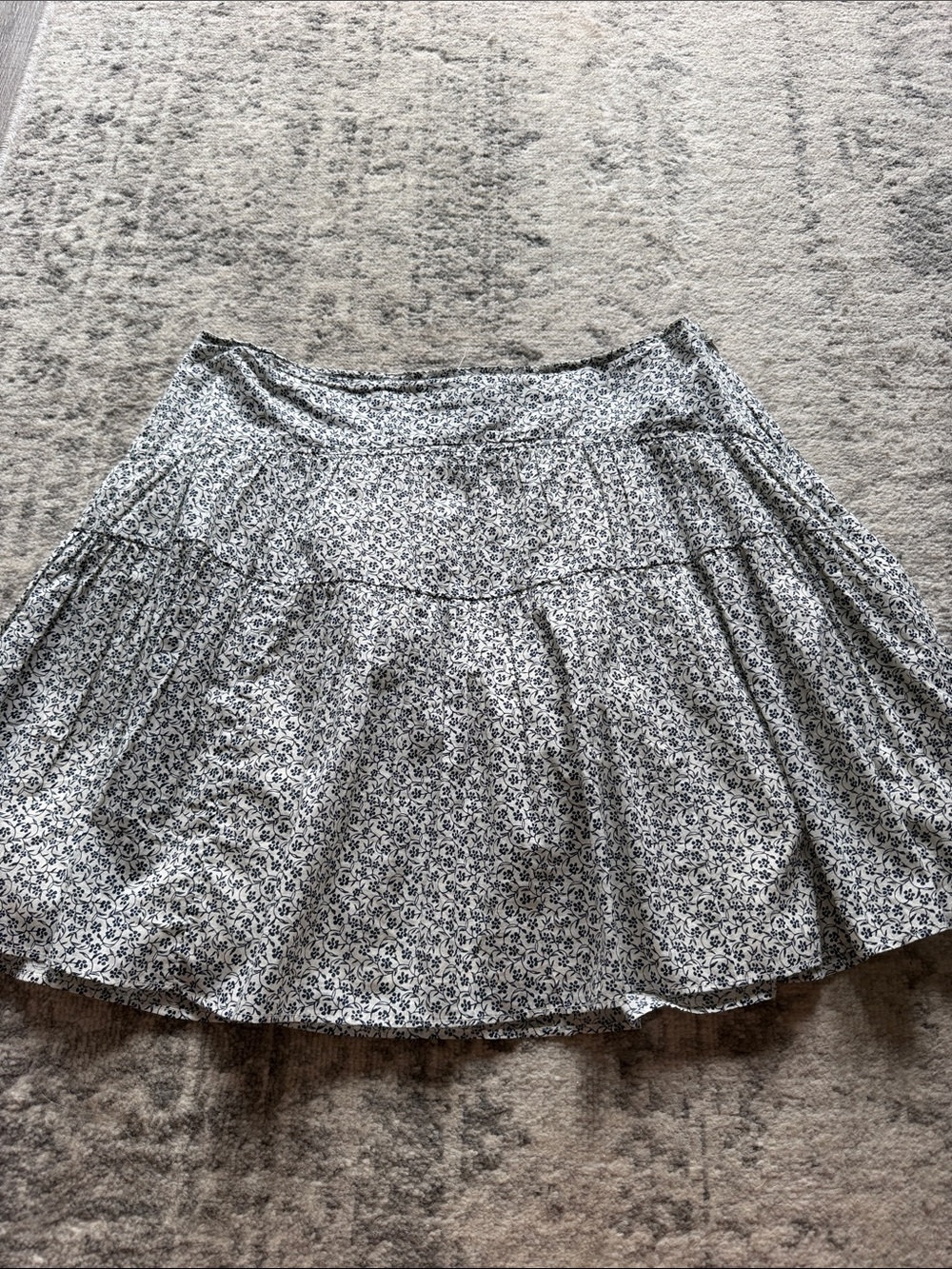 LOFT White and Navy Floral Skirt